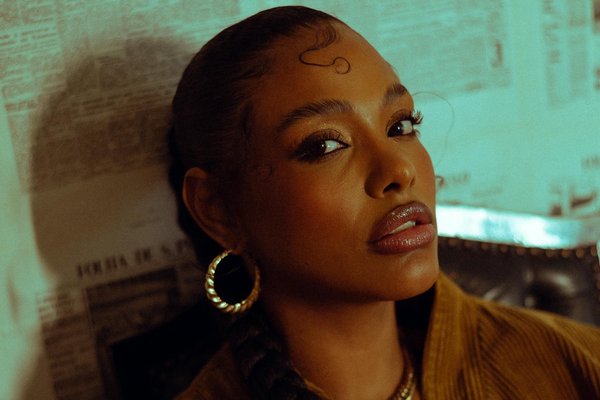 Pochette homme bandoulière : élégance et praticité au masculin